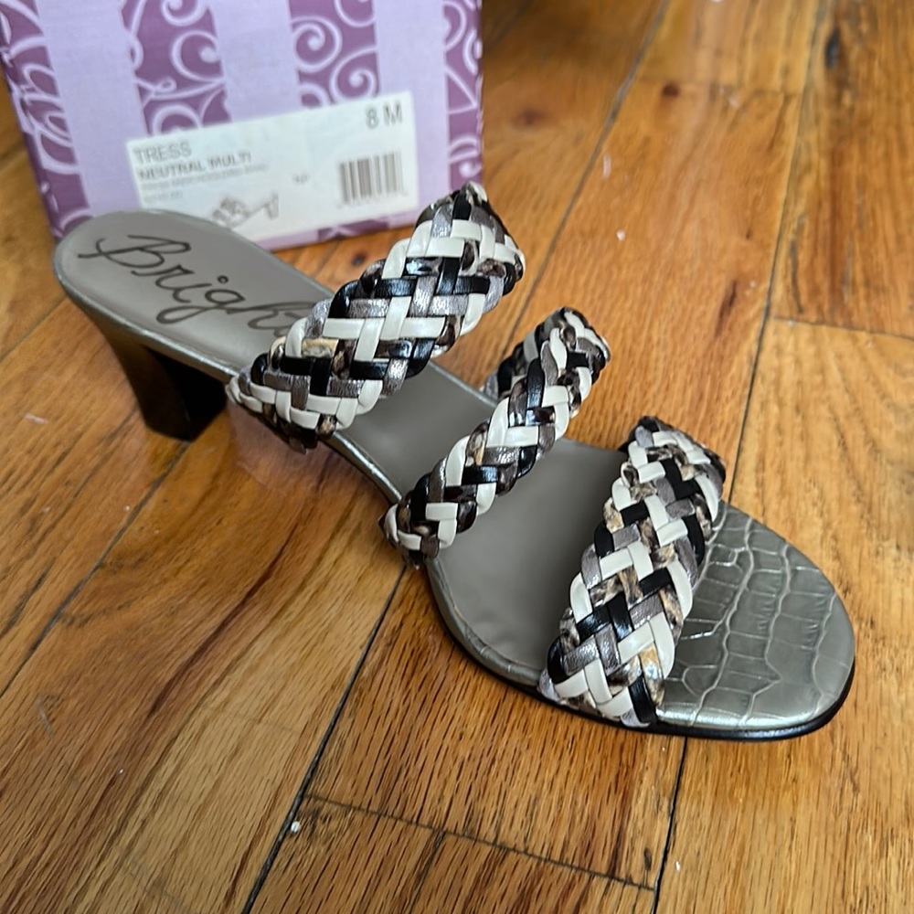 BRIGHTON FOOTWEAR Sandel.